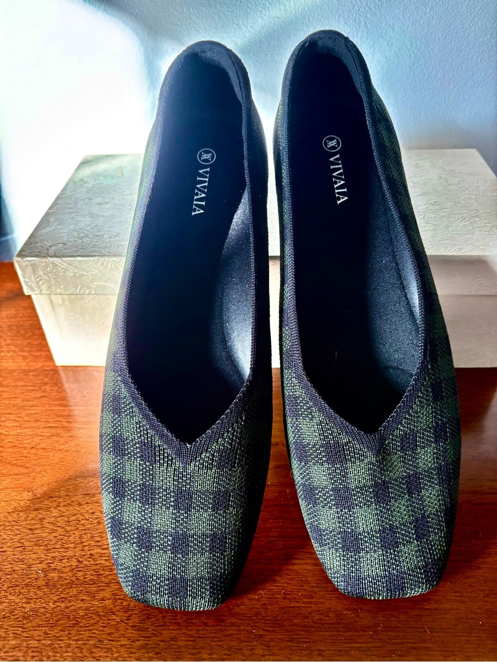 Vivaia Women's Green/Black Plaid Flats Size 41.5 US size 10.5 NEW never worn